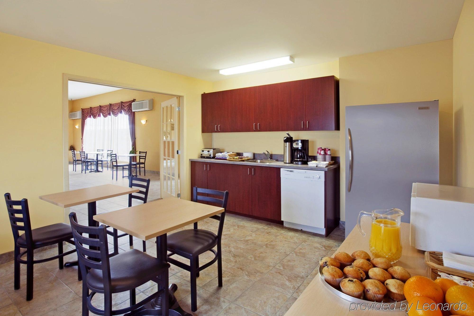 Repotel Lévis Екстериор снимка